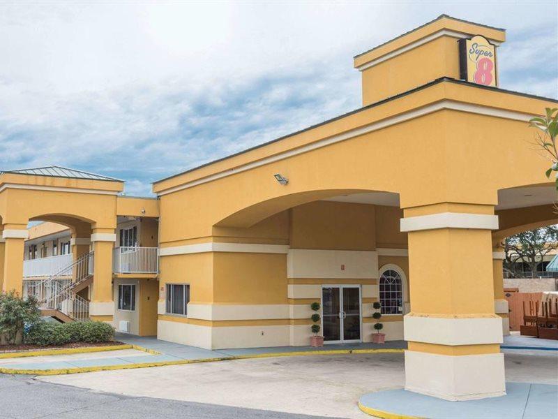 Super 8 By Wyndham Baton Rouge/I-10 Motel Exterior photo